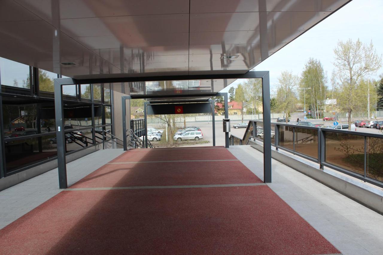 Hotel Tikkurila Vantaa Buitenkant foto