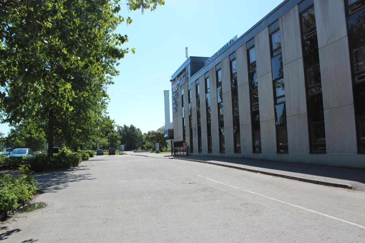 Hotel Tikkurila Vantaa Buitenkant foto