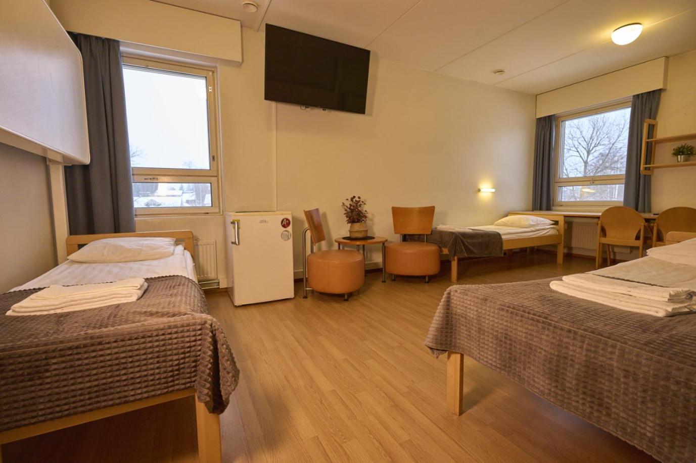 Hotel Tikkurila Vantaa Buitenkant foto