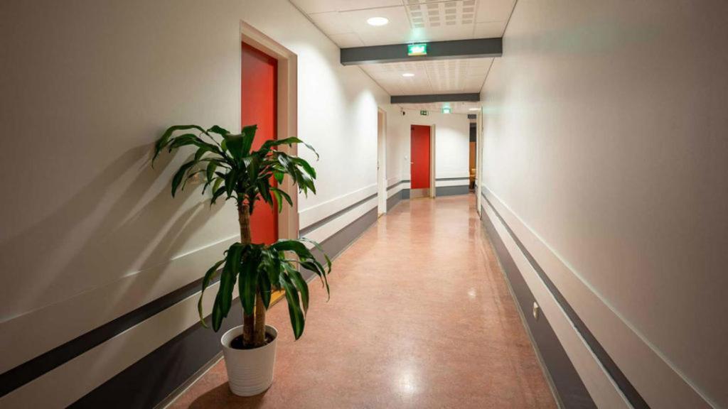 Hotel Tikkurila Vantaa Buitenkant foto