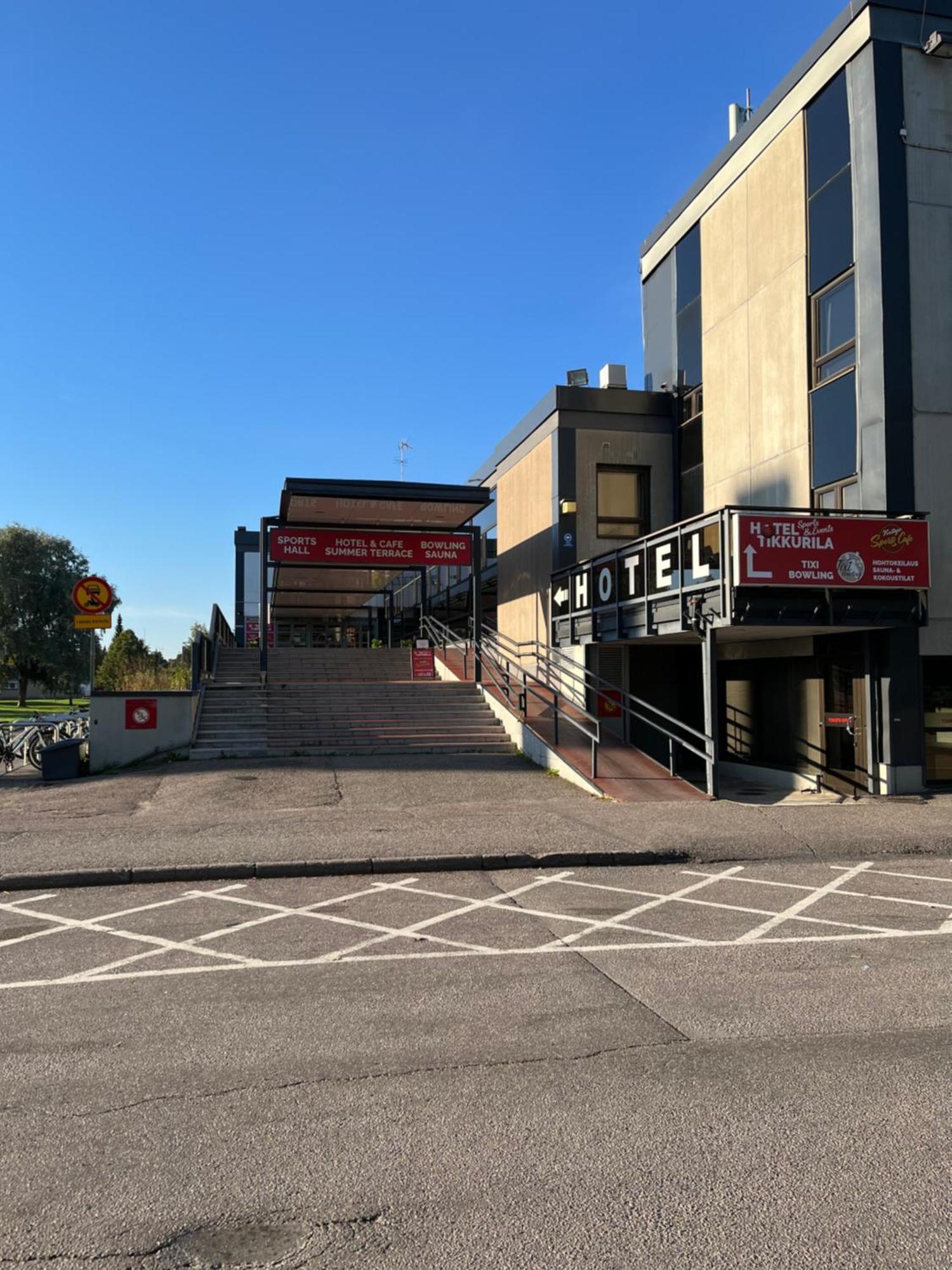 Hotel Tikkurila Vantaa Buitenkant foto